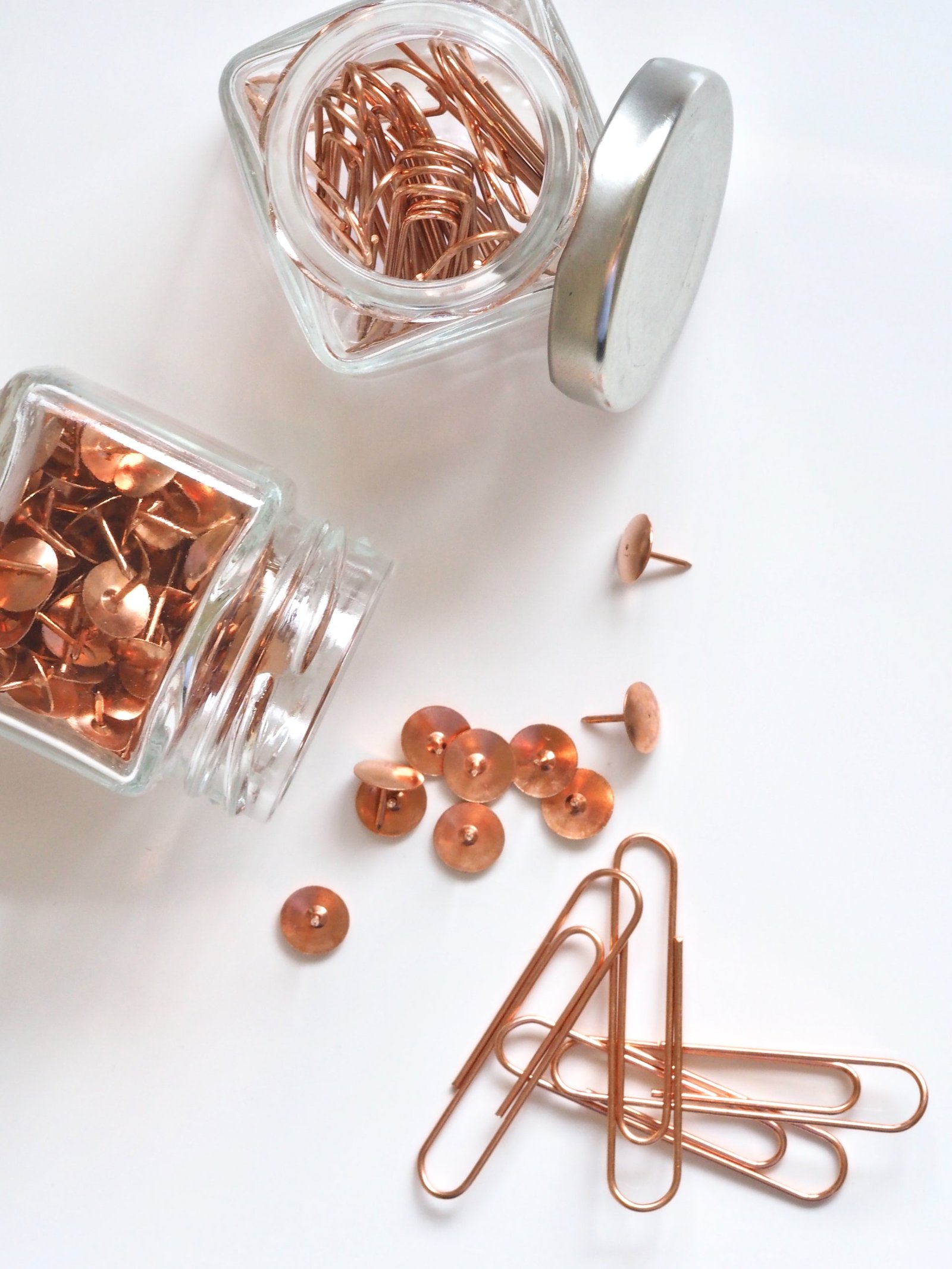 Rose gold pins & clips - Image 2